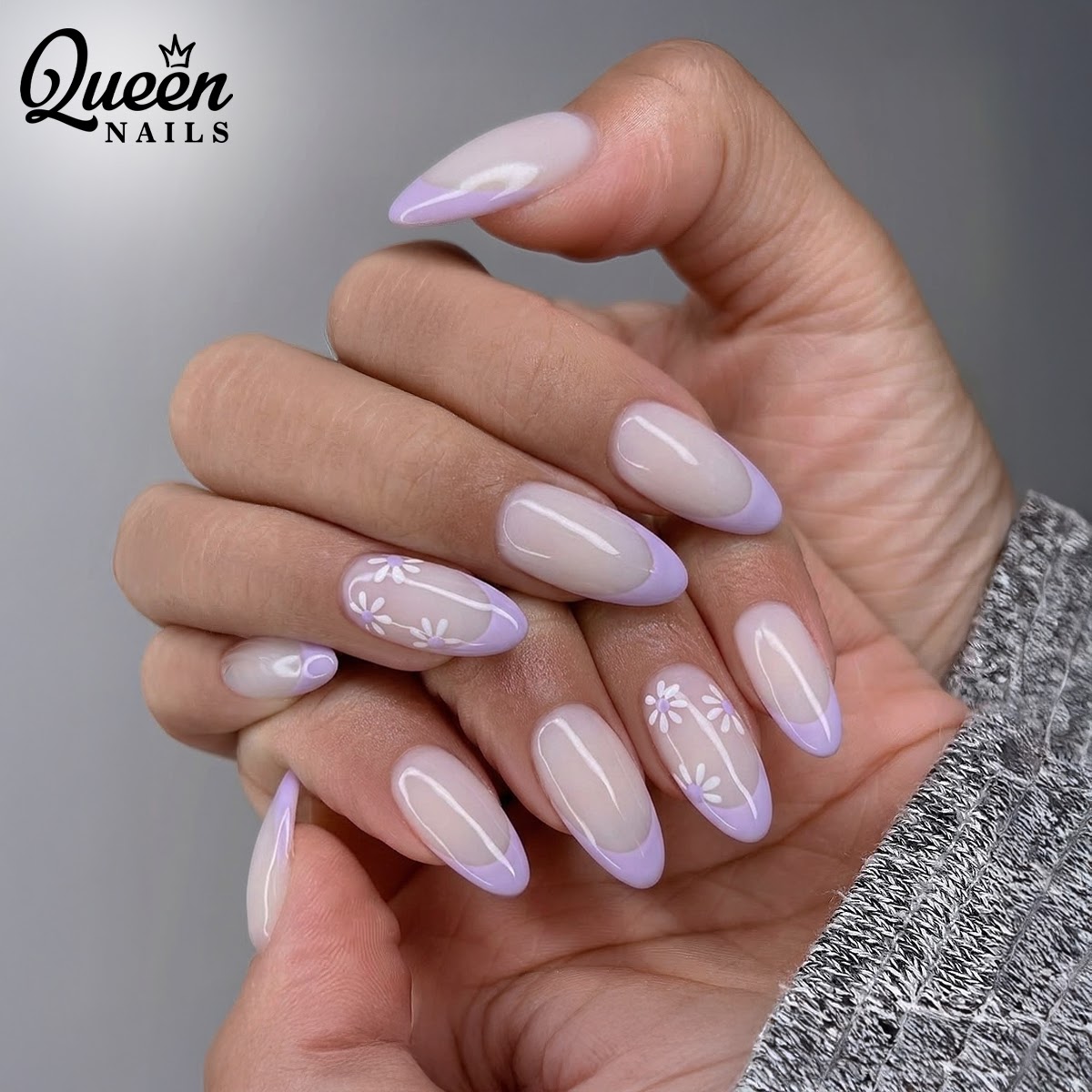 Queen Nails by Sophia LLC nail photo 2